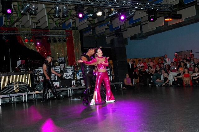 min 2005 11 12 fous swing 186